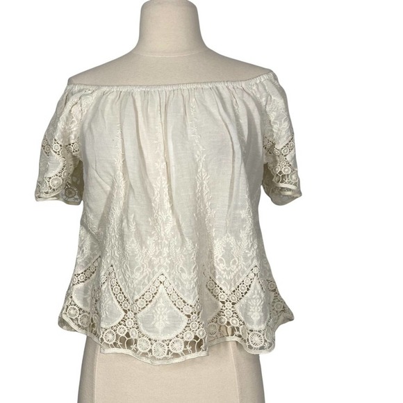 AMERICAN EAGLE Off Shoulder Lace Detail Top Small - Picture 1 of 4
